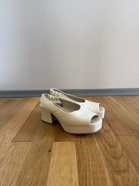 Jeffrey Campbell Cream Slingback Platform Heels